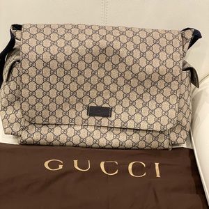 Gucci diaper bag (blue) pre loved 💖